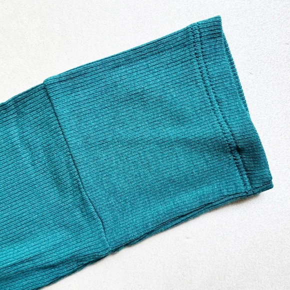NWT ATM Rib Crop Turtleneck - Picture 8 of 14